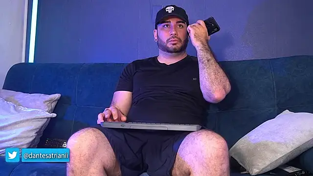 Snapshot of dantesatrianii chatting on February 27, 2026, 2:55 am dantesatrianii online show from February 27, 2026, 2:55 am