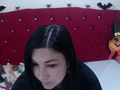 AdaFawxx online show from October 25, 2025, 3:03 am