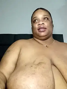 Snapshot of NaughtyHottieBBW chatting on February 5, 2025, 5:20 am NaughtyHottieBBW online show from February 5, 2025, 5:20 am