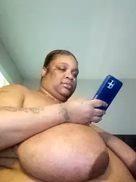 Snapshot of NaughtyHottieBBW chatting on February 13, 2025, 8:34 pm NaughtyHottieBBW online show from February 13, 2025, 8:34 pm