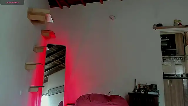 Rainbow leia online show from April 4, 2026, 7:11 pm