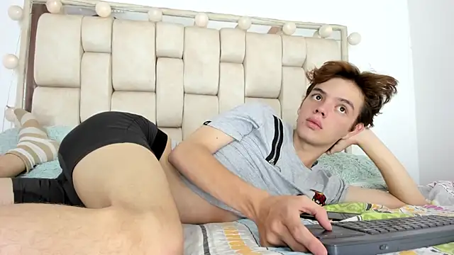 daniel hot03 online show from November 10, 2025, 8:30 pm