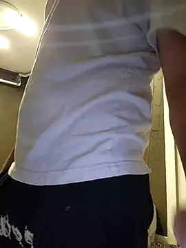 xxTheQuietGuyxx online show from October 4, 2025, 2:42 am