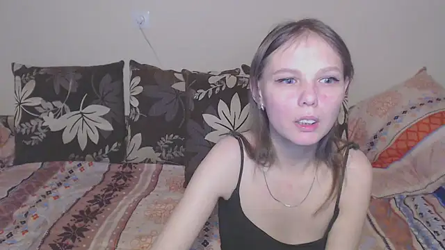 Snapshot of Nika_Shiny chatting on December 10, 2024, 4:45 am Nika Shiny online show from December 10, 2024, 4:45 am