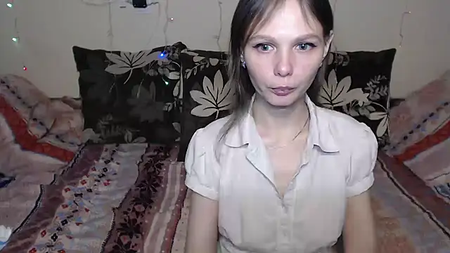 Snapshot of Nika_Shiny chatting on January 5, 2025, 5:41 am Nika Shiny online show from January 5, 2025, 5:41 am