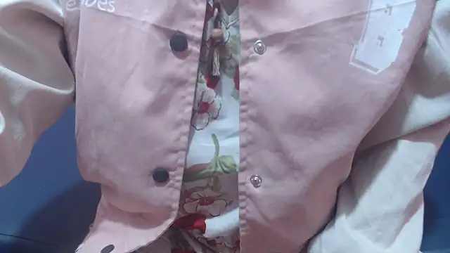 nadescomthxx online show from October 25, 2025, 3:29 pm