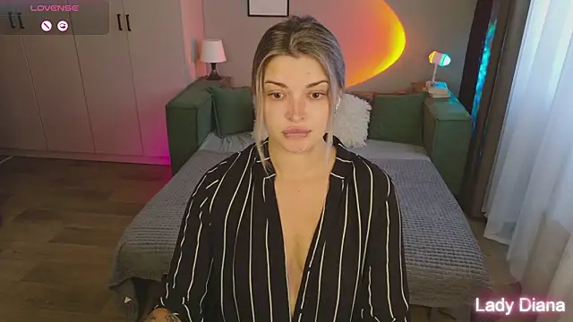 Snapshot of LancasterLady chatting on September 16, 2025, 2:29 pm LancasterLady online show from September 16, 2025, 2:29 pm