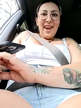 Snapshot of my-kitty chatting on November 8, 2025, 7:45 pm my-kitty online show from November 8, 2025, 7:45 pm