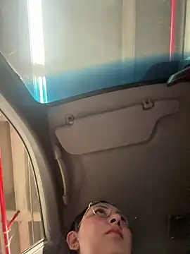 Snapshot of my-kitty chatting on December 13, 2025, 8:36 pm my-kitty online show from December 13, 2025, 8:36 pm