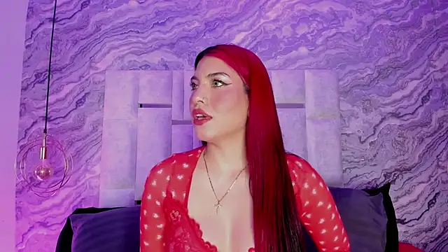 EmmaSwift  online show from January 29, 2025, 2:19 am