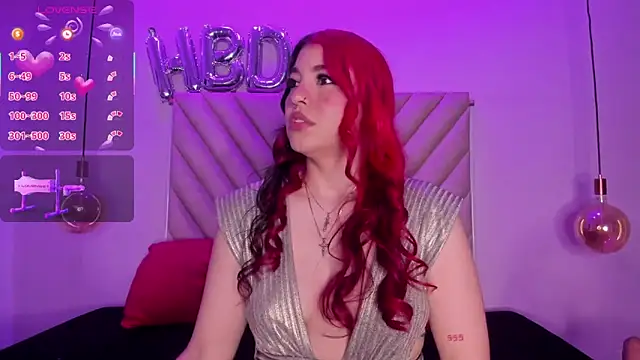 EmmaSwift  online show from September 10, 2025, 2:00 am