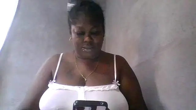 XgeileKutje online show from November 3, 2025, 9:43 am