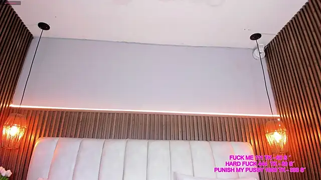 Ashleyy23x online show from March 2, 2026, 7:43 pm