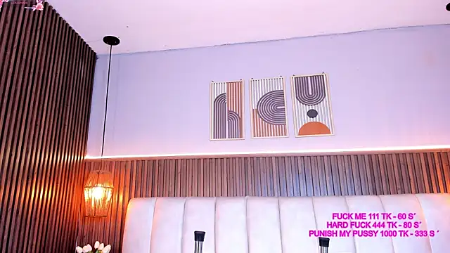 Ashleyy23x online show from April 15, 2026, 7:32 pm