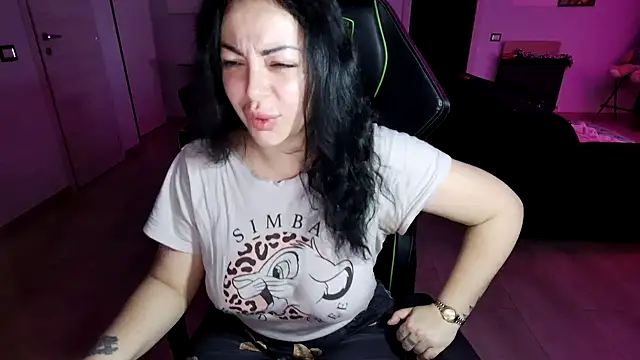 Snapshot of Chloe_Ricci chatting on March 21, 2025, 5:11 am Chloe Ricci online show from March 21, 2025, 5:11 am