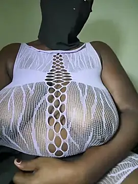 sweet1111 online show from January 13, 2026, 8:58 pm