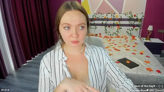 LizaGost online show from October 9, 2025, 11:52 am