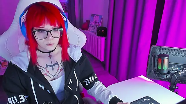 Snapshot of Yumi_Youkai chatting on January 24, 2025, 9:37 pm Yumi Youkai online show from January 24, 2025, 9:37 pm