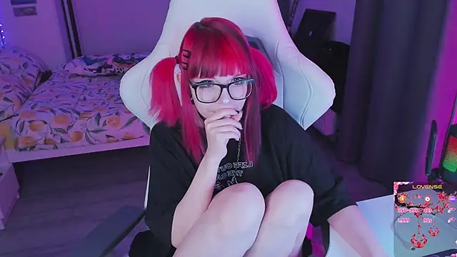 Snapshot of Yumi_Youkai chatting on September 17, 2025, 5:14 pm Yumi Youkai online show from September 17, 2025, 5:14 pm