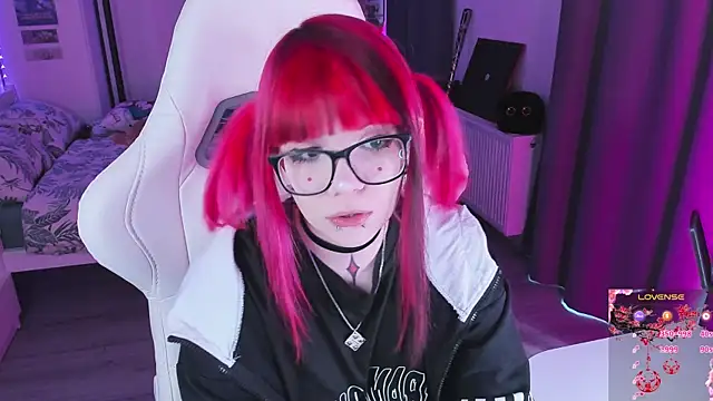 Snapshot of Yumi_Youkai chatting on October 19, 2025, 9:32 am Yumi Youkai online show from October 19, 2025, 9:32 am