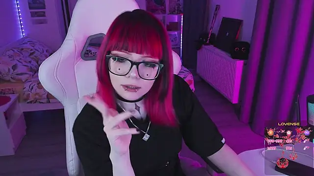 Snapshot of Yumi_Youkai chatting on February 14, 2026, 9:55 pm Yumi Youkai online show from February 14, 2026, 9:55 pm