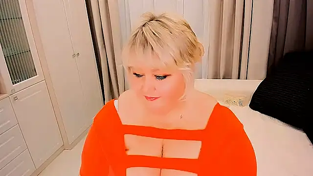 Snapshot of BIGTITSBBW chatting on November 14, 2025, 1:54 pm BIGTITSBBW online show from November 14, 2025, 1:54 pm