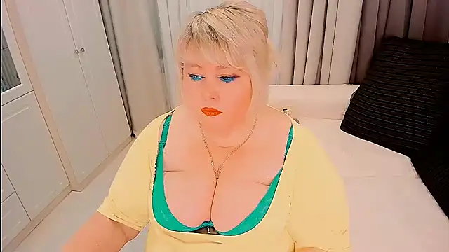 BIGTITSBBW online show from February 26, 2026, 7:35 pm