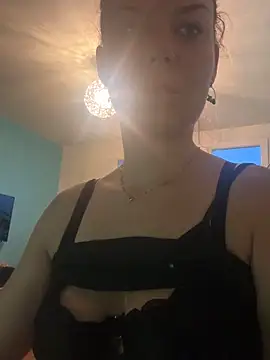 BabyNila online show from October 20, 2025, 6:14 am