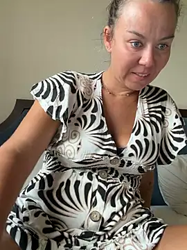 BabyNila online show from May 9, 2026, 6:51 am
