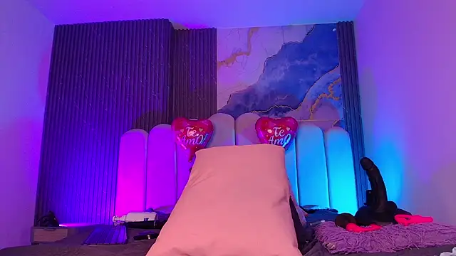 Snapshot of jones_maddy_ chatting on February 17, 2026, 12:01 pm jones maddy online show from February 17, 2026, 12:01 pm