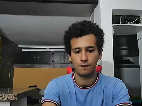 Snapshot of talktome4 chatting on February 13, 2026, 5:53 pm talktome4 online show from February 13, 2026, 5:53 pm