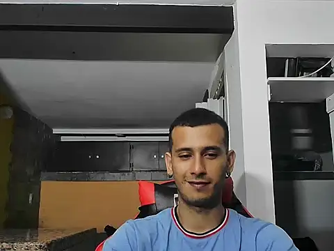 Snapshot of talktome4 chatting on February 28, 2026, 4:24 am talktome4 online show from February 28, 2026, 4:24 am