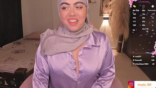 shayla 18 online show from March 6, 2025, 12:00 am