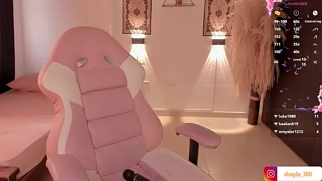 shayla 18 online show from March 14, 2025, 8:49 pm