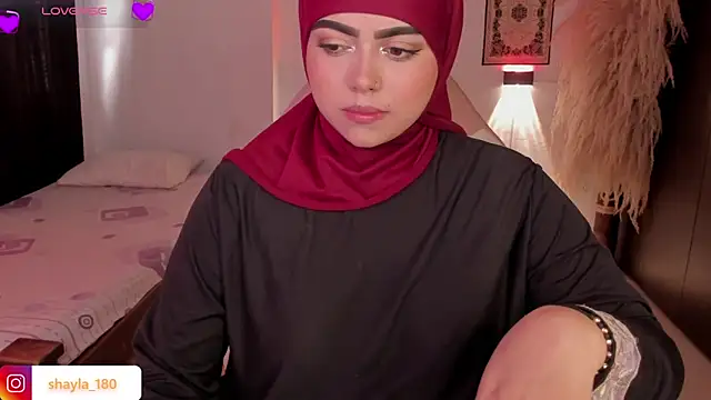 shayla 18 online show from December 16, 2025, 7:52 pm