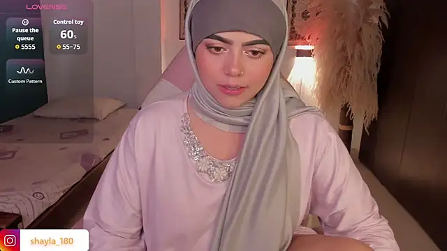 shayla 18 online show from January 5, 2026, 9:07 pm