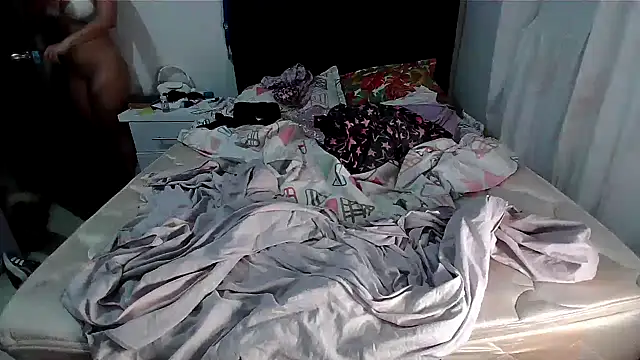 Snapshot of karinsex696969 chatting on January 30, 2025, 12:50 am karinsex696969 online show from January 30, 2025, 12:50 am