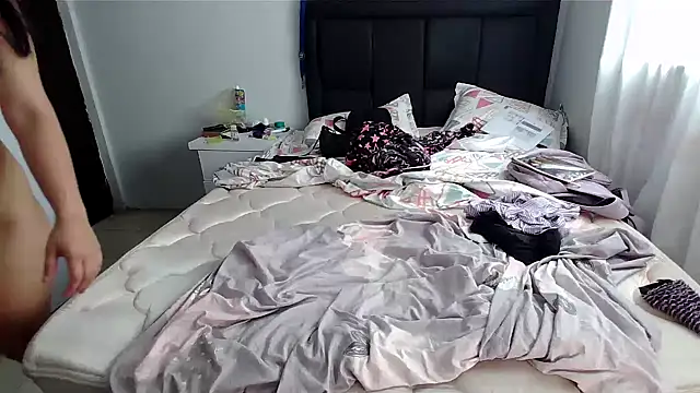 Snapshot of karinsex696969 chatting on January 30, 2025, 3:19 pm karinsex696969 online show from January 30, 2025, 3:19 pm