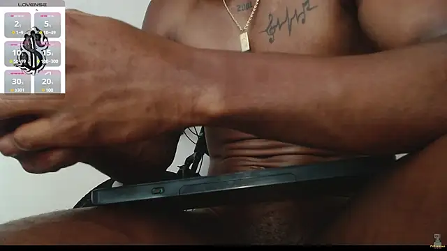 Snapshot of drake_brwon_23 chatting on March 21, 2025, 8:17 am drake brwon 23 online show from March 21, 2025, 8:17 am