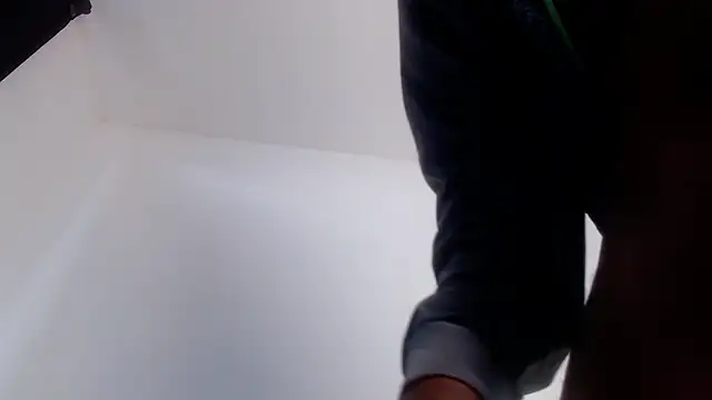 Snapshot of drake_brwon_23 chatting on February 6, 2026, 1:36 pm drake brwon 23 online show from February 6, 2026, 1:36 pm