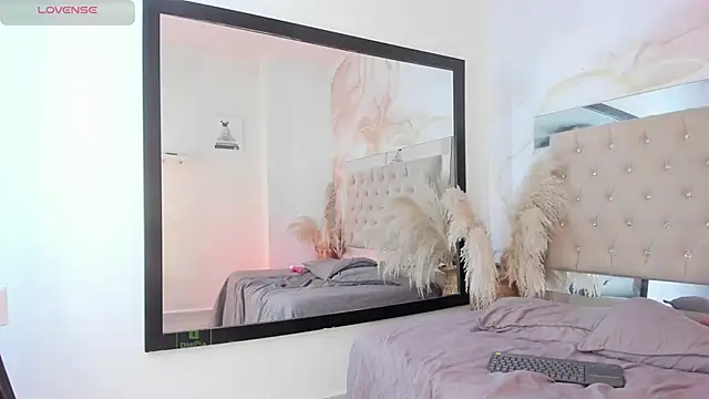 ainaah  online show from February 15, 2025, 6:12 pm