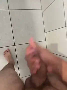 aleatorio995 online show from December 20, 2025, 9:00 pm