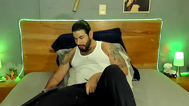 Prometeo-grizzly online show from April 17, 2026, 4:59 am