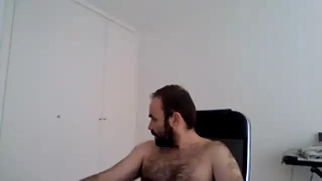 joaodias 97 online show from June 5, 2026, 4:35 pm