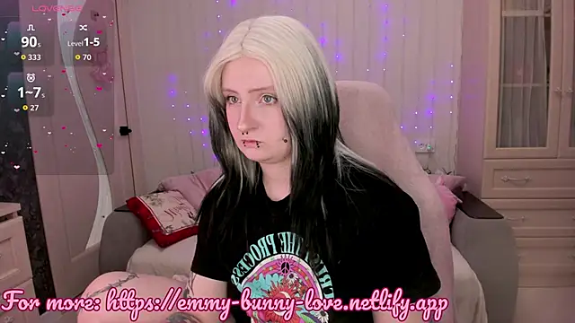 Snapshot of EmmyBunny chatting on February 23, 2026, 2:36 pm EmmyBunny online show from February 23, 2026, 2:36 pm