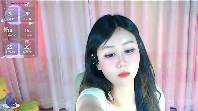 Snapshot of Aimee-520 chatting on April 30, 2026, 6:53 am Aimee-520 online show from April 30, 2026, 6:53 am