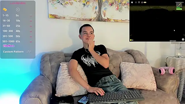 Snapshot of Blum_icee chatting on December 6, 2024, 11:57 pm Blum icee online show from December 6, 2024, 11:57 pm