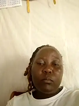 amelinaqueen online show from April 16, 2026, 10:27 am