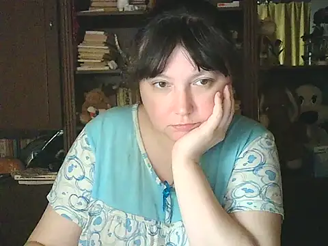 Snapshot of CarrieQPeach chatting on May 2, 2026, 8:14 pm CarrieQPeach online show from May 2, 2026, 8:14 pm