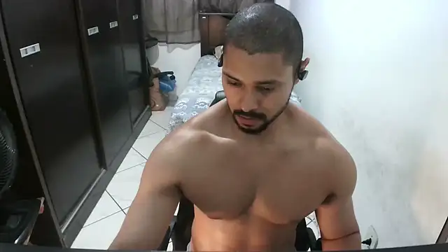 Snapshot of Brian_Aries chatting on February 27, 2026, 9:26 pm Brian Aries online show from February 27, 2026, 9:26 pm